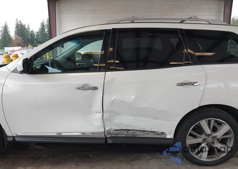 2014 Nissan Pathfinder Platinum z USA, uszkodzony, nr VIN 5N1AR2MM2EC723952